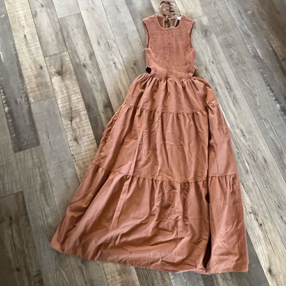 Girl in the sun dress size xs